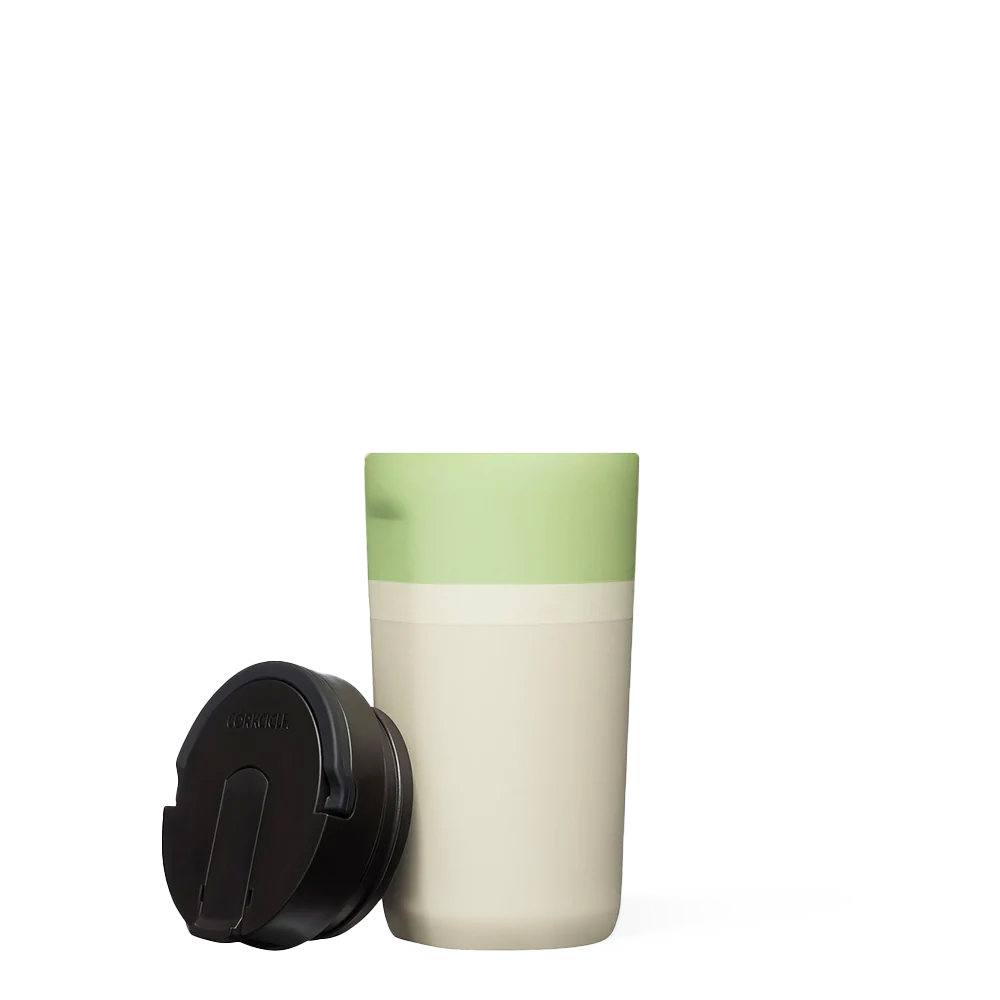 star-warstm-kids-cup-o8 0b29a0bde323--grogu-kids-cup-product-lid-off.png